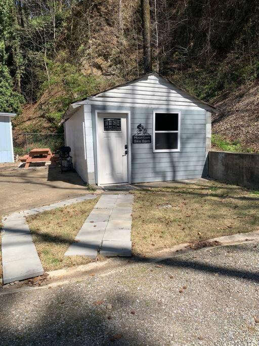 Spring Bungalow - A Cozy Getaway In Downtown Hot Springs! Exterior foto